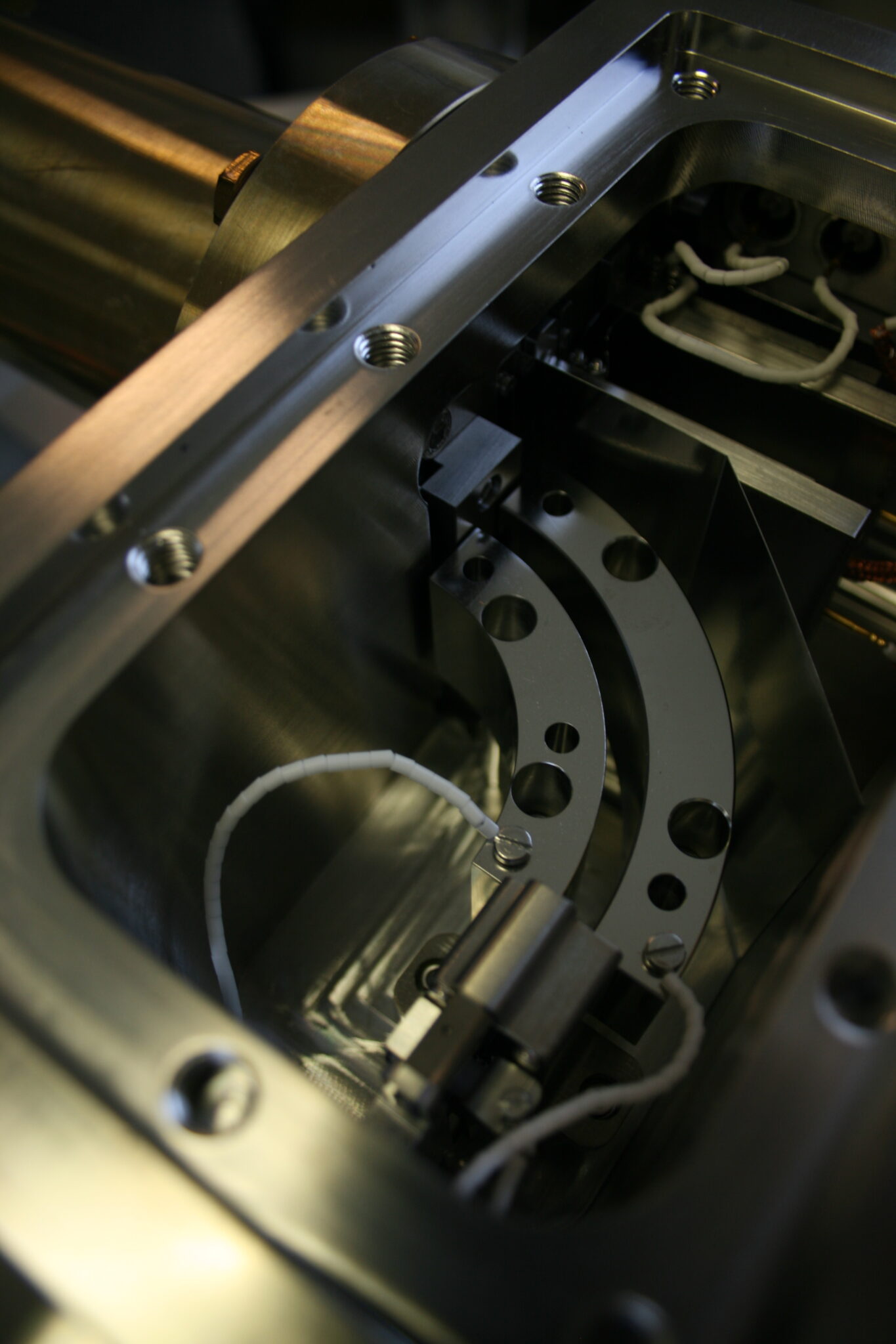 NGX 600 Noble Gas Mass Spectrometer Product Brochure Isotopx